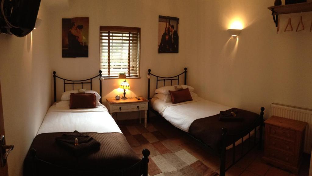 Tanglewood Gatwick Bed & Breakfast Crawley  Room photo